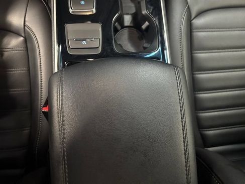 Used 2020 Ford Edge SEL AWD/4WD image 14