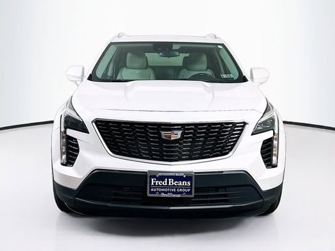 Used 2023 Cadillac XT4 Luxury FWD image 2