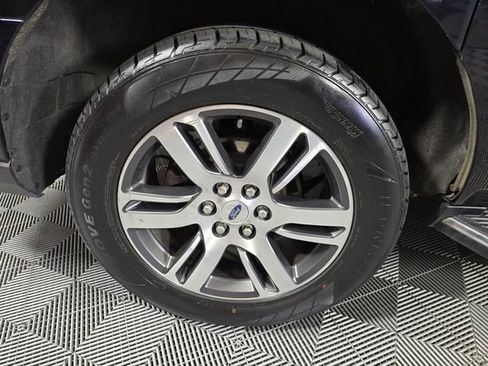 Used 2023 Ford Expedition Max Limited image 9