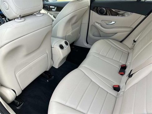 Used 2022 Mercedes-Benz GLC 300 GLC 300 image 13