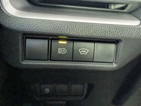 Used 2025 Toyota Prius LE FWD image 15