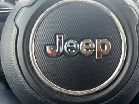 Used 2018 Jeep Wrangler Unlimited Sport AWD/4WD image 6