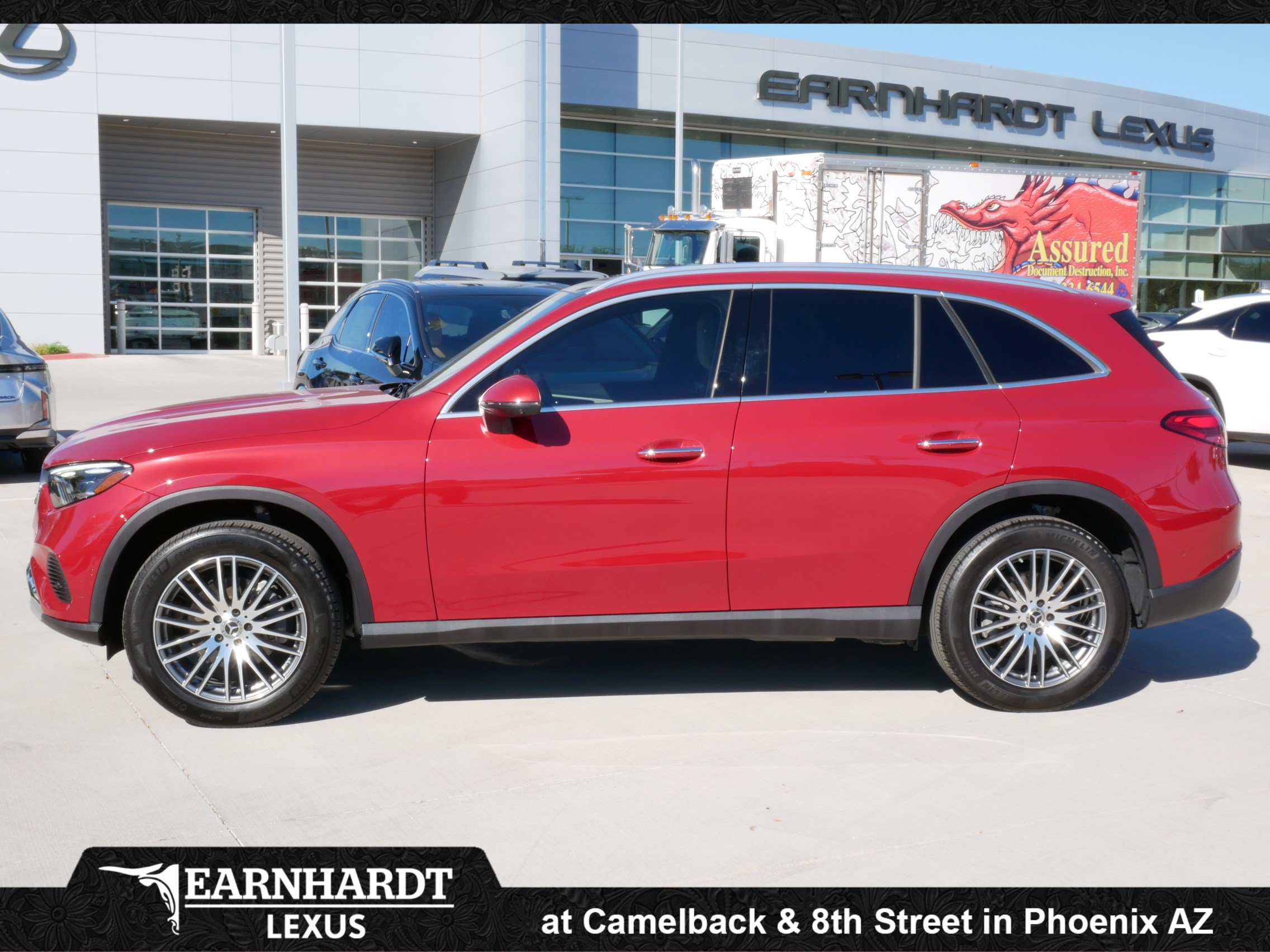 Used 2026 Mercedes-Benz GLC 300 image 3