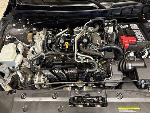 Used 2024 Nissan Altima 2.5 S FWD image 30
