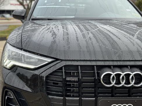 New 2025 Audi Q3 2.0T Premium image 3