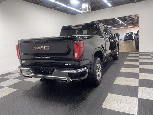 Used 2021 GMC Sierra 1500 SLT w/ SLT Convenience Package AWD/4WD image 4