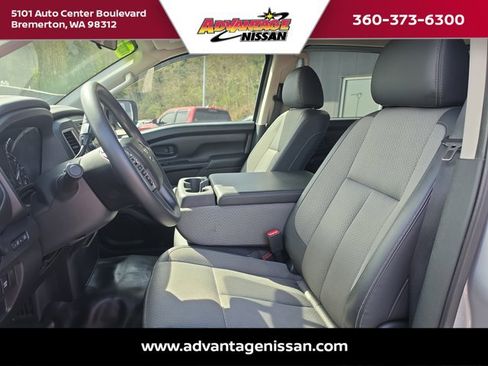 Used 2018 Nissan Titan S w/ S Utility Package AWD/4WD image 18