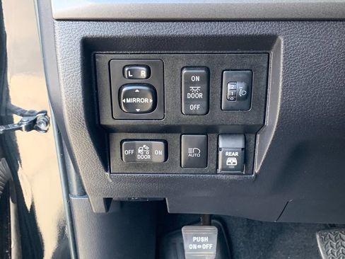 Used 2019 Toyota Tundra SR5 image 32