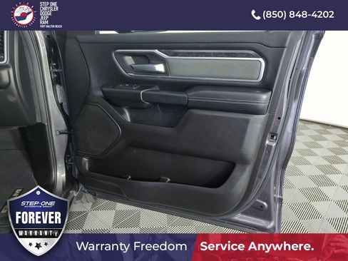 Used 2022 RAM 1500 Big Horn w/ Night Edition RWD image 31