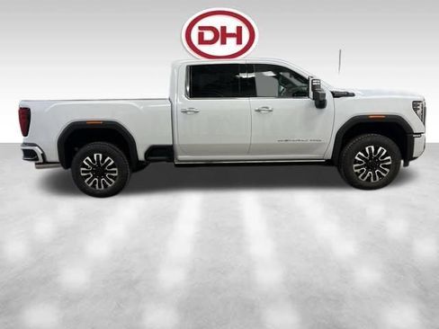 New 2026 GMC Sierra 2500 Denali Ultimate AWD/4WD image 2