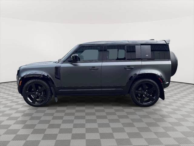 Used 2023 Land Rover Defender 110 V8 AWD/4WD image 4