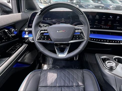 New 2026 Cadillac Optiq V AWD/4WD image 23