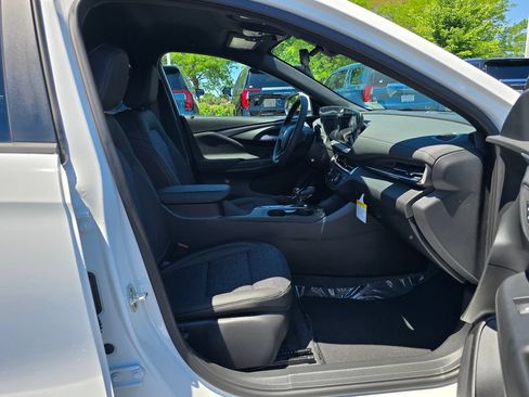 New 2026 Buick Envista Preferred FWD image 26