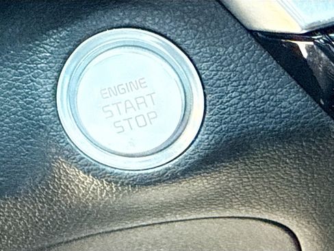 Used 2021 Kia Telluride SX w/ SX Prestige Package image 38