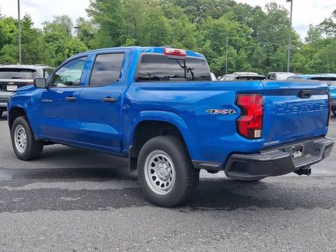 Used 2023 Chevrolet Colorado W/T w/ Advanced Trailering Package AWD/4WD image 4