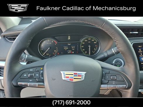 Certified 2023 Cadillac XT4 Luxury w/ Cold Weather Package image 19