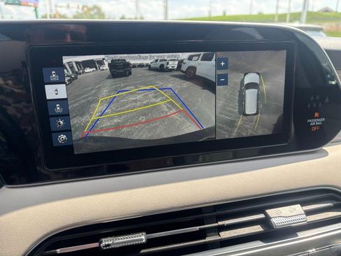 Used 2021 Hyundai Palisade Limited w/ Winter Package FWD image 21