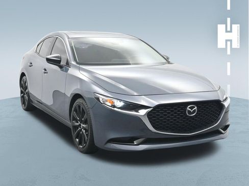 Used 2023 MAZDA MAZDA3 s image 3