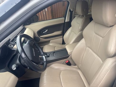 Used 2019 Land Rover Range Rover Evoque SE image 14