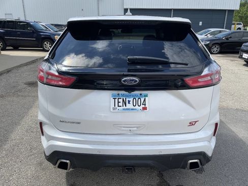 Used 2019 Ford Edge ST w/ Cold Weather Package AWD/4WD image 8