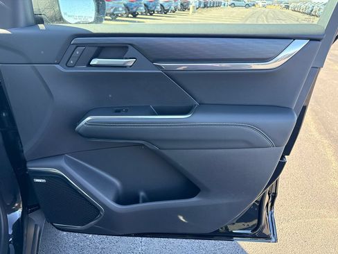 New 2026 GMC Acadia Elevation AWD/4WD image 38