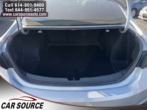 Used 2019 Chevrolet Malibu LT image 28