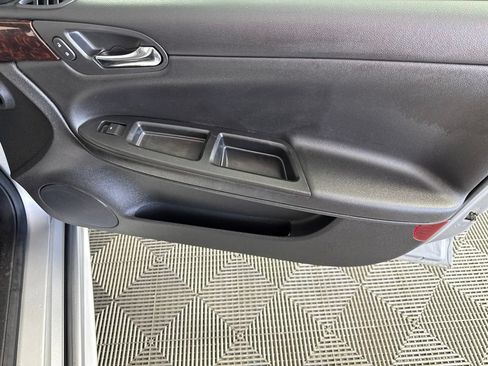 Used 2013 Chevrolet Impala LS FWD image 26