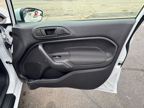 Used 2019 Ford Fiesta SE image 29