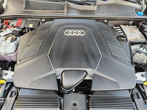 Used 2026 Audi Q8 Premium Plus AWD/4WD image 31