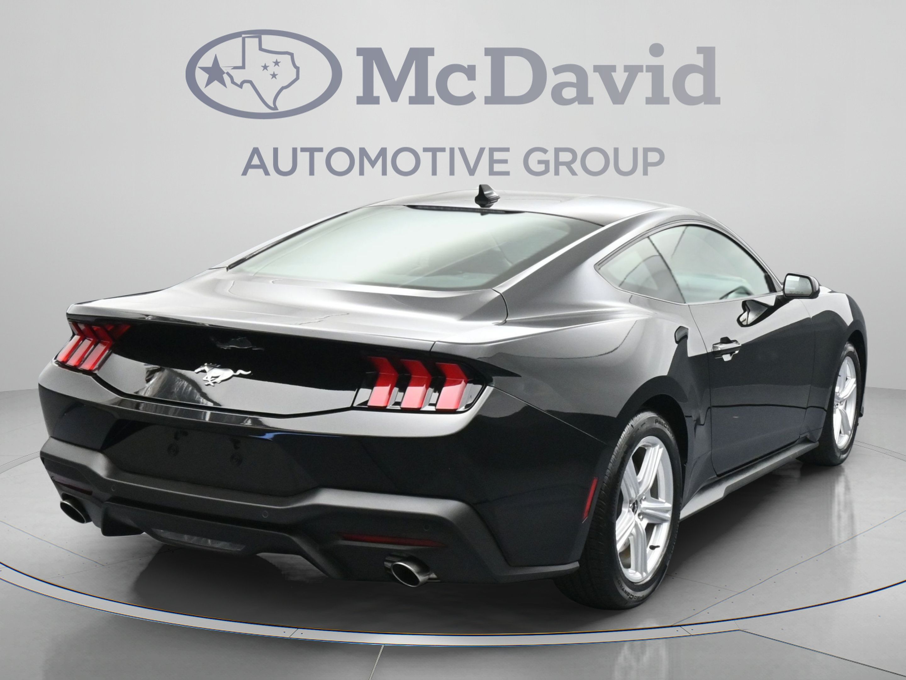 Used 2026 Ford Mustang Coupe RWD image 8