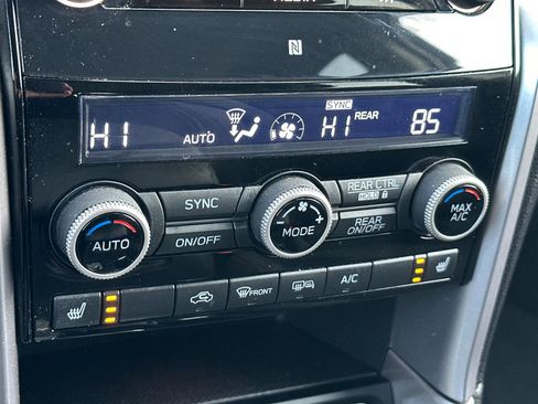 Used 2021 Subaru Ascent Premium w/ Convenience Package image 21