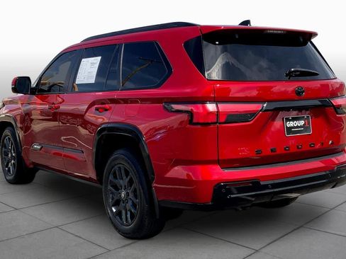 Used 2024 Toyota Sequoia Platinum image 11