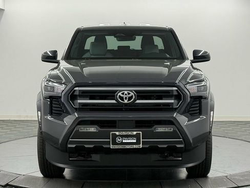 Used 2026 Toyota Tacoma SR5 AWD/4WD image 4