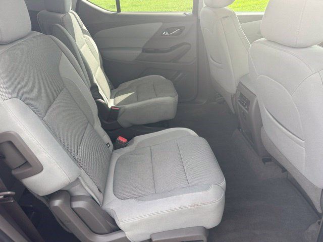 Used 2021 Chevrolet Traverse LT FWD image 43