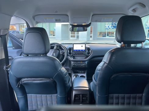 Used 2022 Ford Bronco Sport Outer Banks w/ Tech Package image 11