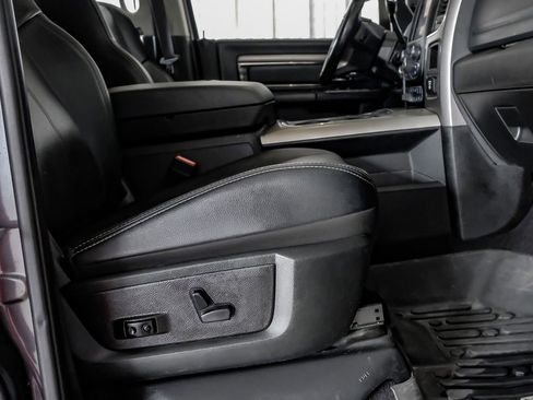 Used 2018 RAM 3500 Laramie w/ Sport Appearance Group image 32