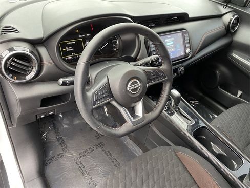 Certified 2023 Nissan Kicks SR image 18