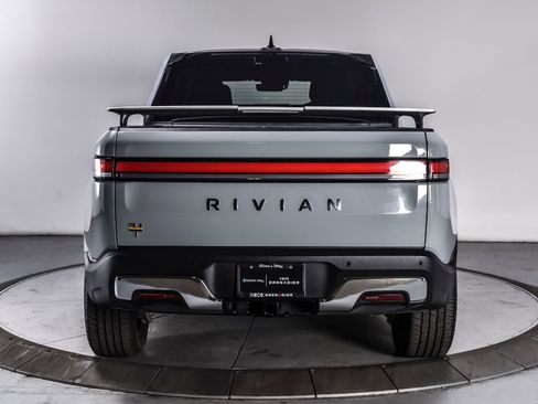 Used 2022 Rivian R1T Adventure AWD/4WD image 5