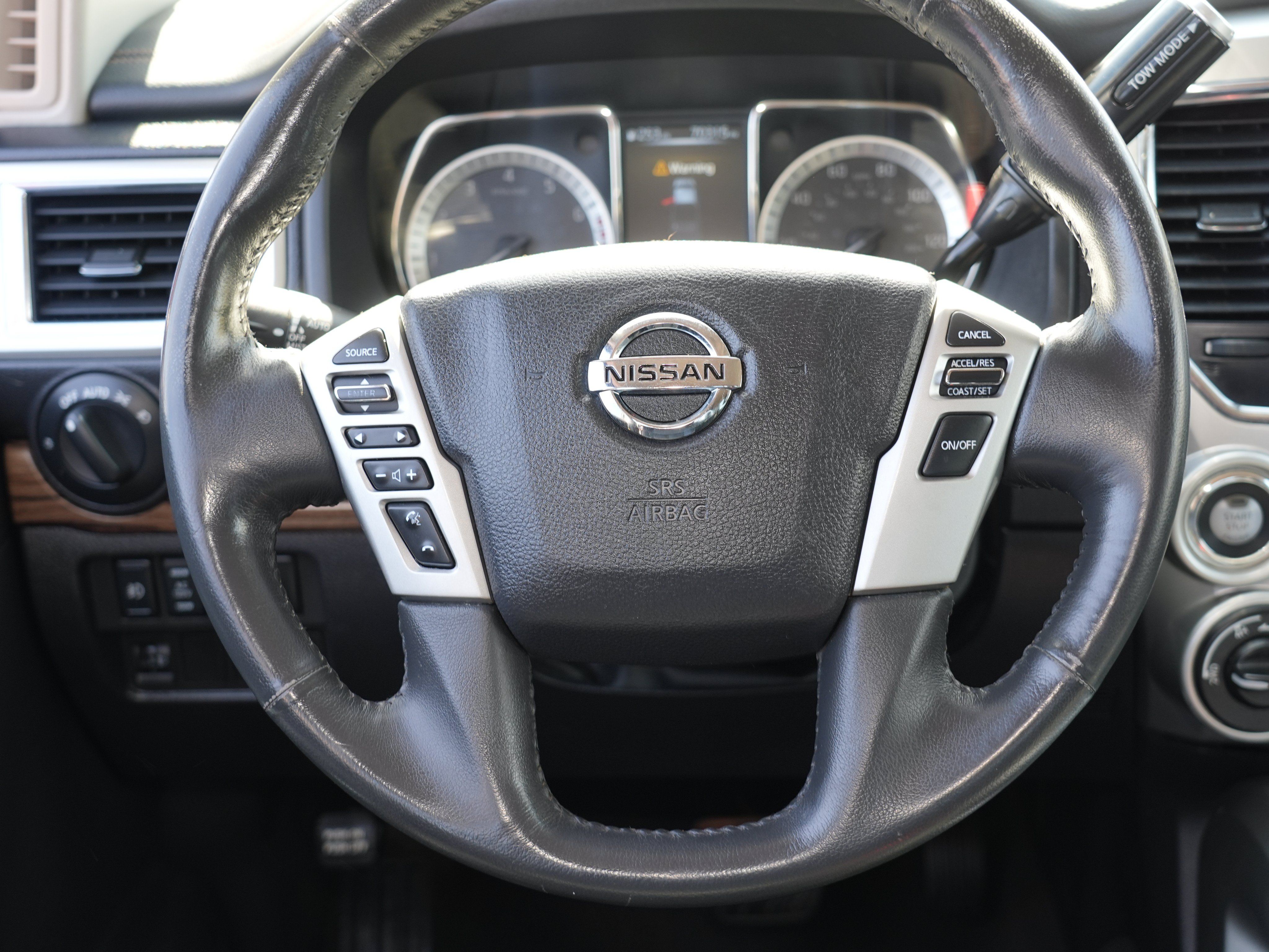 Used 2018 Nissan Titan SL w/ Texas Titan Edition AWD/4WD image 22