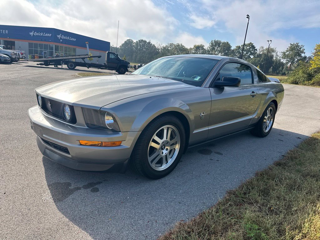 Used 2009 Ford Mustang Coupe RWD image 9