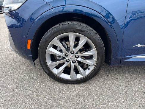 Used 2023 Buick Envision Avenir image 31