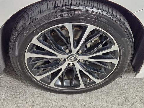 Used 2018 Toyota Camry SE w/ Audio Package FWD image 10