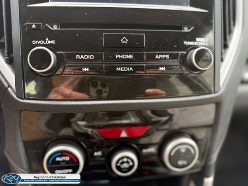 Used 2021 Subaru Forester Premium image 22