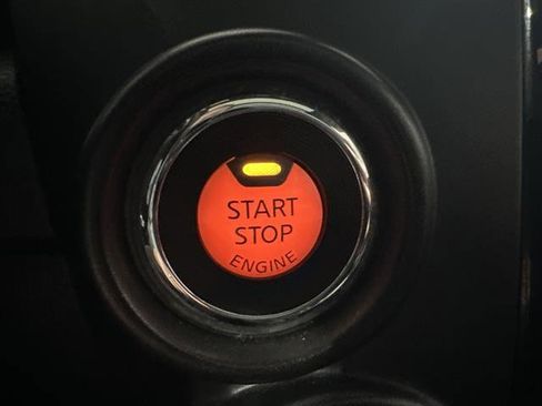 Used 2021 Nissan Titan PRO-4X w/ Pro-4x Convenience Package image 31