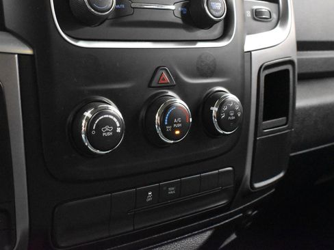 Used 2021 RAM 1500 Classic SLT AWD/4WD image 13