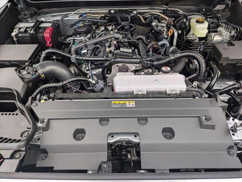New 2025 Toyota Tacoma SR5 AWD/4WD image 17