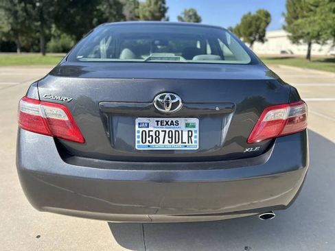 Used 2009 Toyota Camry XLE FWD image 7