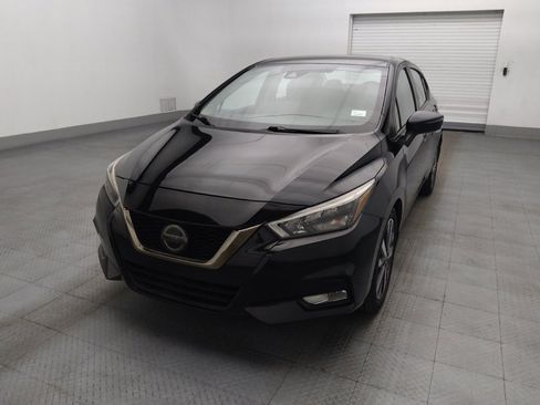 Used 2020 Nissan Versa SR FWD image 15
