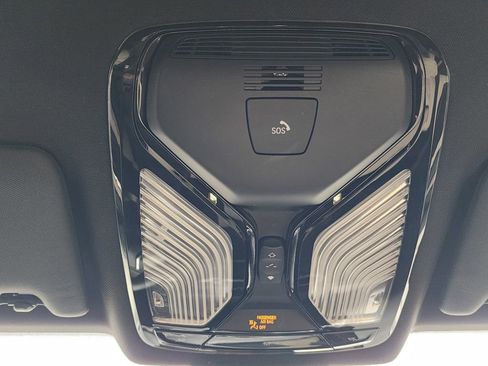 Used 2024 BMW 230i Coupe w/ Convenience Package image 23