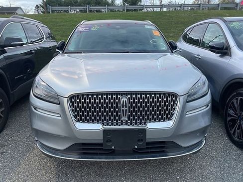 Certified 2022 Lincoln Corsair AWD w/ Premium Package image 2